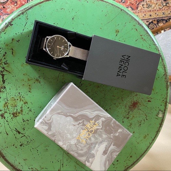 Nicole Vienna Silver Chain Watch